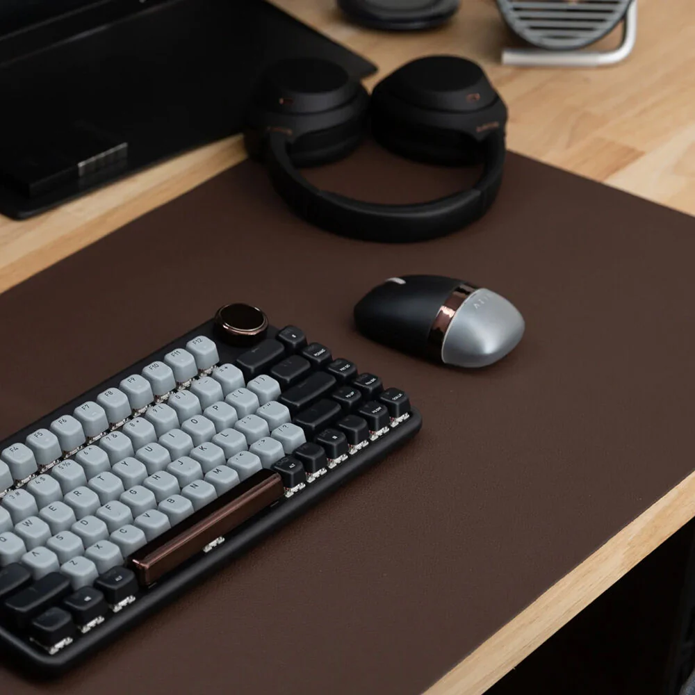 AZIO IZO Wireless Mouse (Black Willow) - Image 3