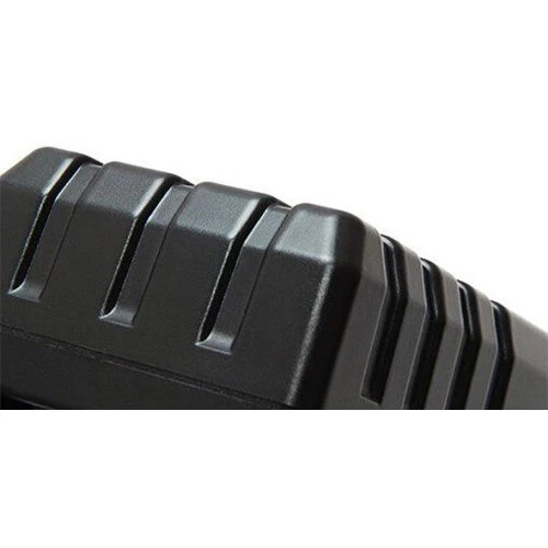 Dynacore D-310MS Rugged 4-Battery Kit with 4-Bay Charger (310Wh, V-Mount) - Image 5