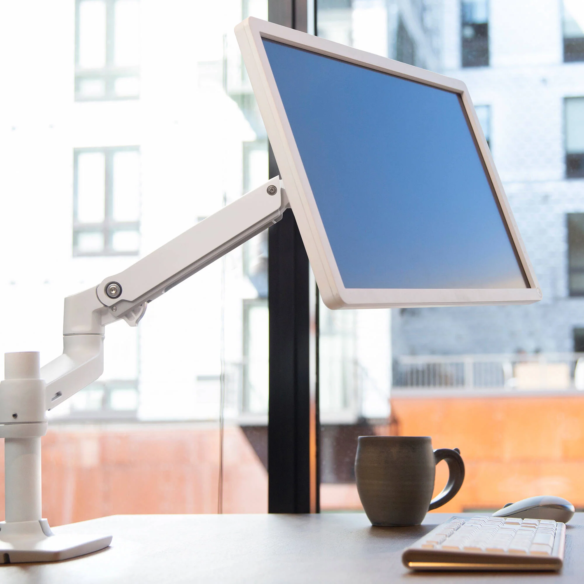 Ergotron LX Desk Mount Monitor Arm (White) - Image 3