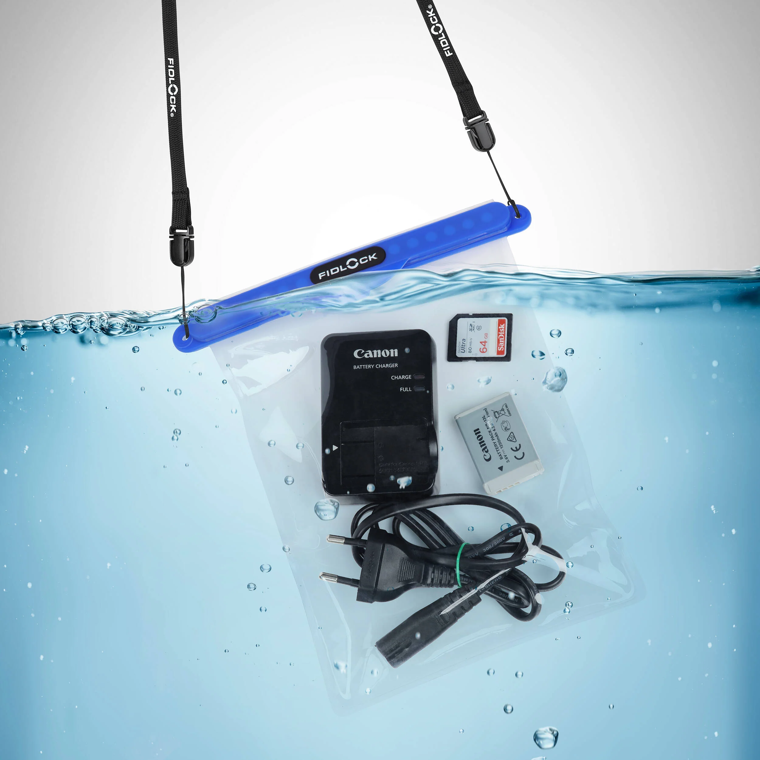 FIDLOCK HERMETIC Dry Bag Maxi with Magnetic Closure (Transparent) - Image 2