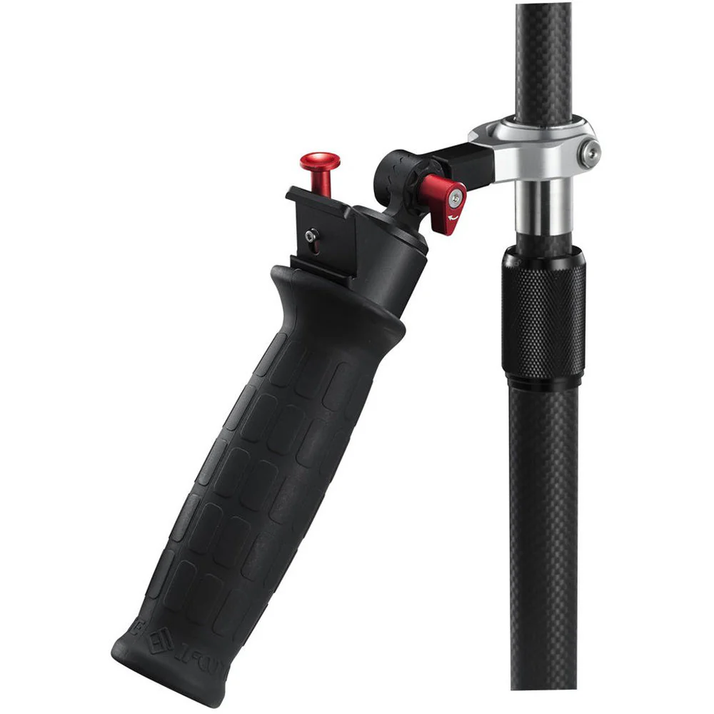 iFootage Wildcat III Manual Stabilizer with Mini Tripod (Carbon Fiber) - Image 2