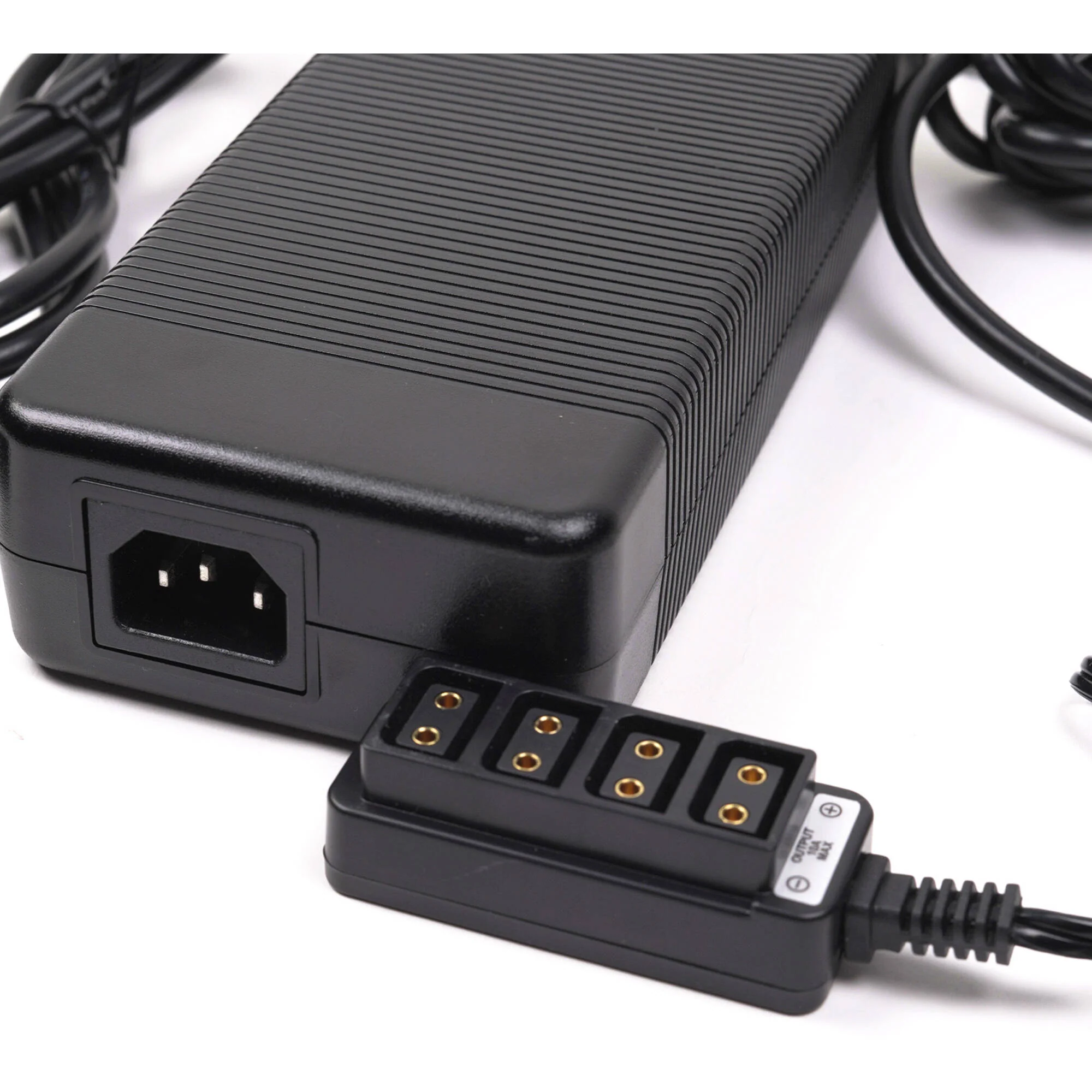 IndiPRO Tools 15V, 20A AC Power Supply to 4-Way D-Tap Splitter (10') - Image 3