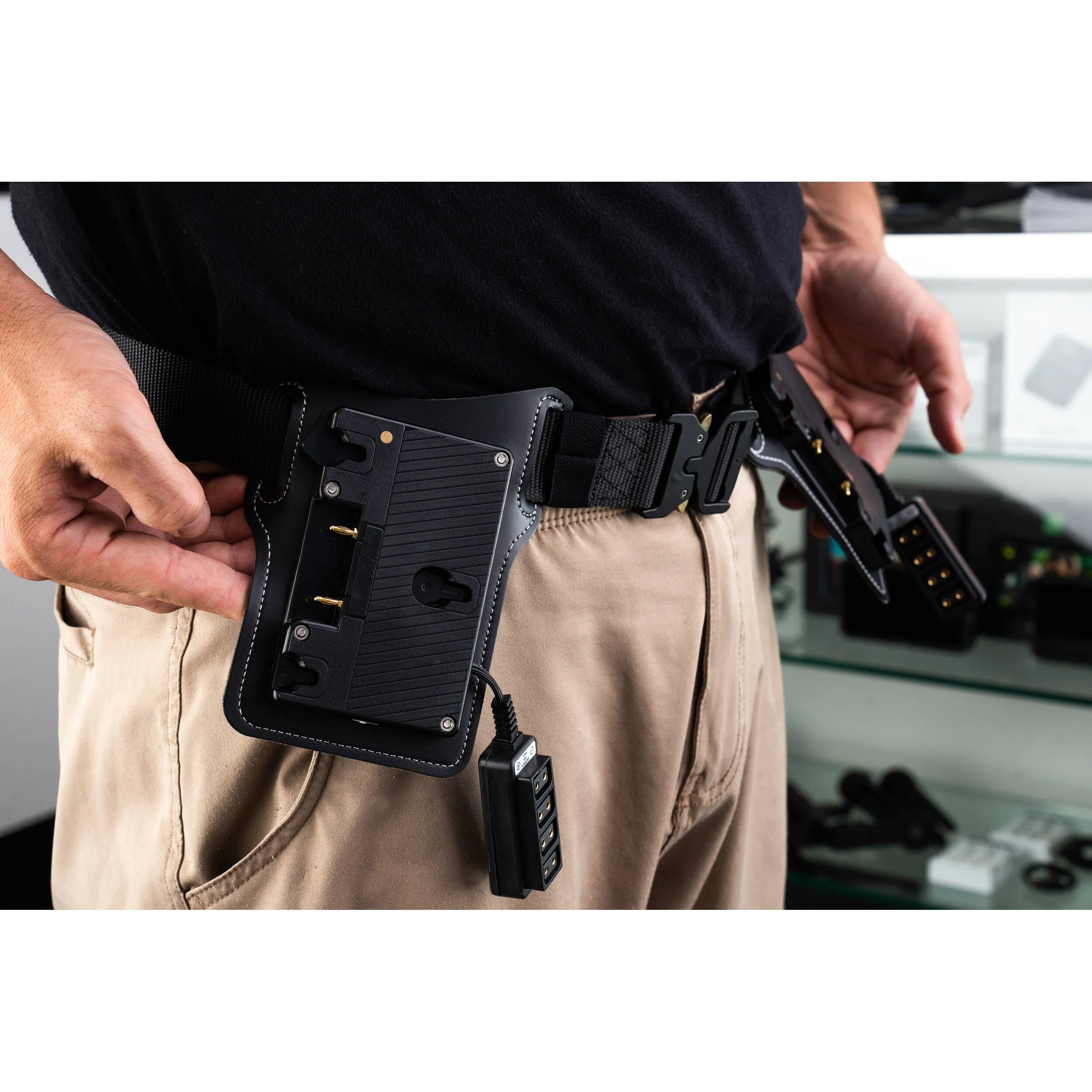 IndiPRO Tools Dual Gold Mount Battery Belt with 10 x D-Tap Outputs - Image 5