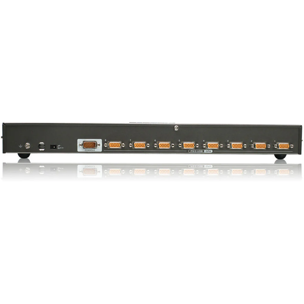 IOGEAR 8-Port USB PS/2 Combo KVM Switch Kit with Four PS/2 KVM Cables and Four USB KVM Cables - Image 4
