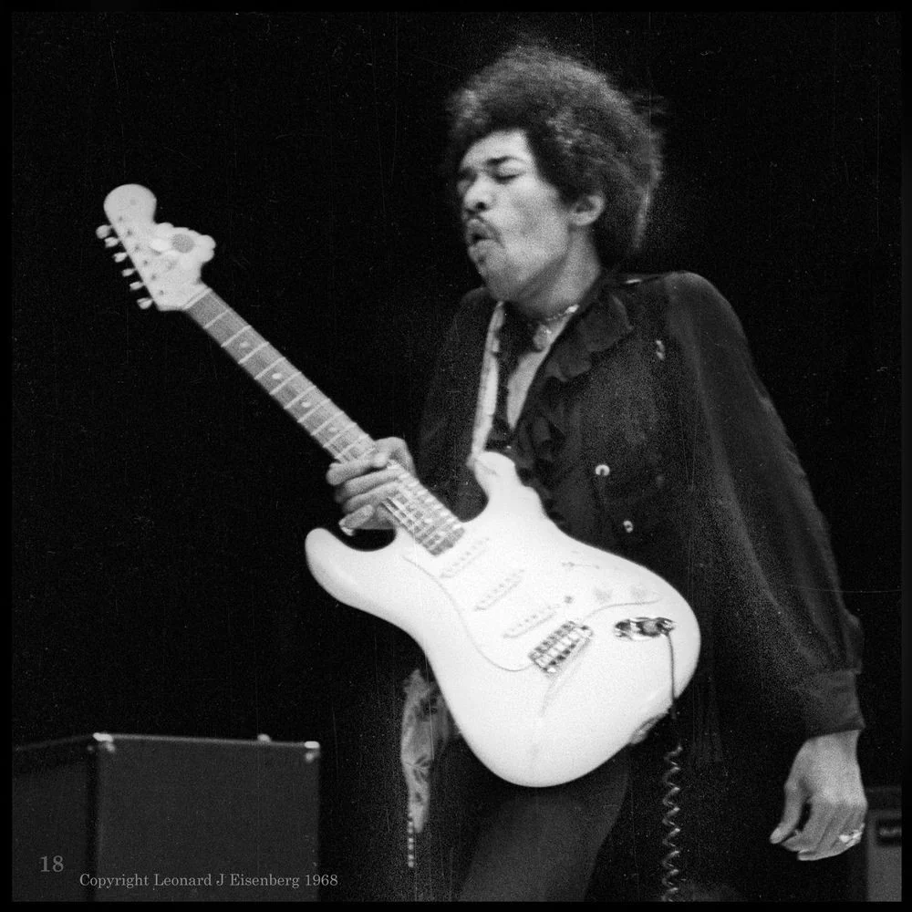 Lenny Eisenberg Book: Photographing Jimi Hendrix - Image 10