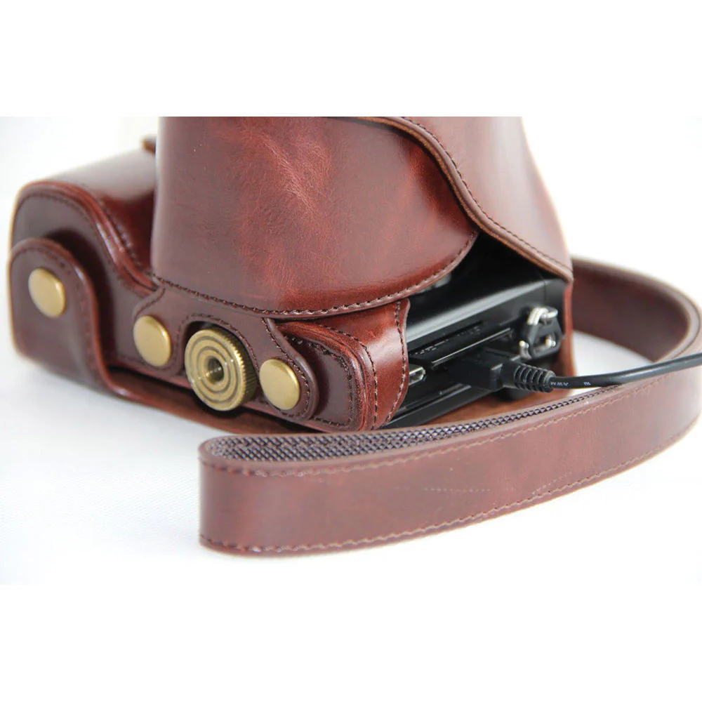 MegaGear Ever Ready Case for Sony A6000/A6300 with 16-50mm Lens (Dark Brown) - Image 7