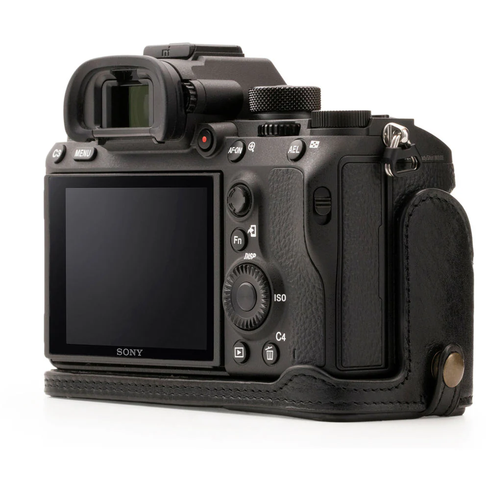 MegaGear Ever Ready Genuine Leather Camera Half Case and Strap for Sony Alpha a7 III, a7R III, a9 (Black) - Image 4