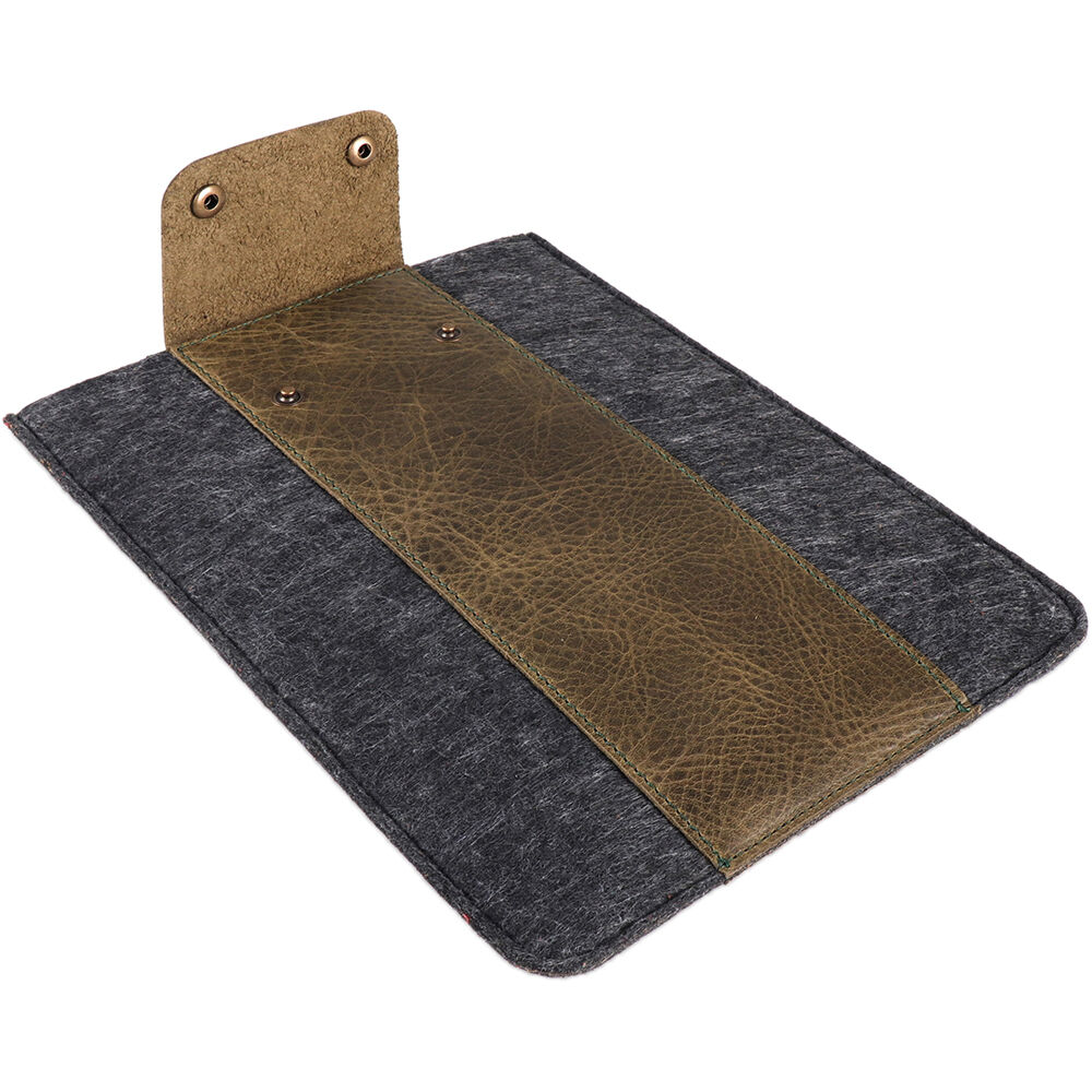 MegaGear Genuine Leather Tablet Sleeve Case for iPad Pro (Green) - Image 5