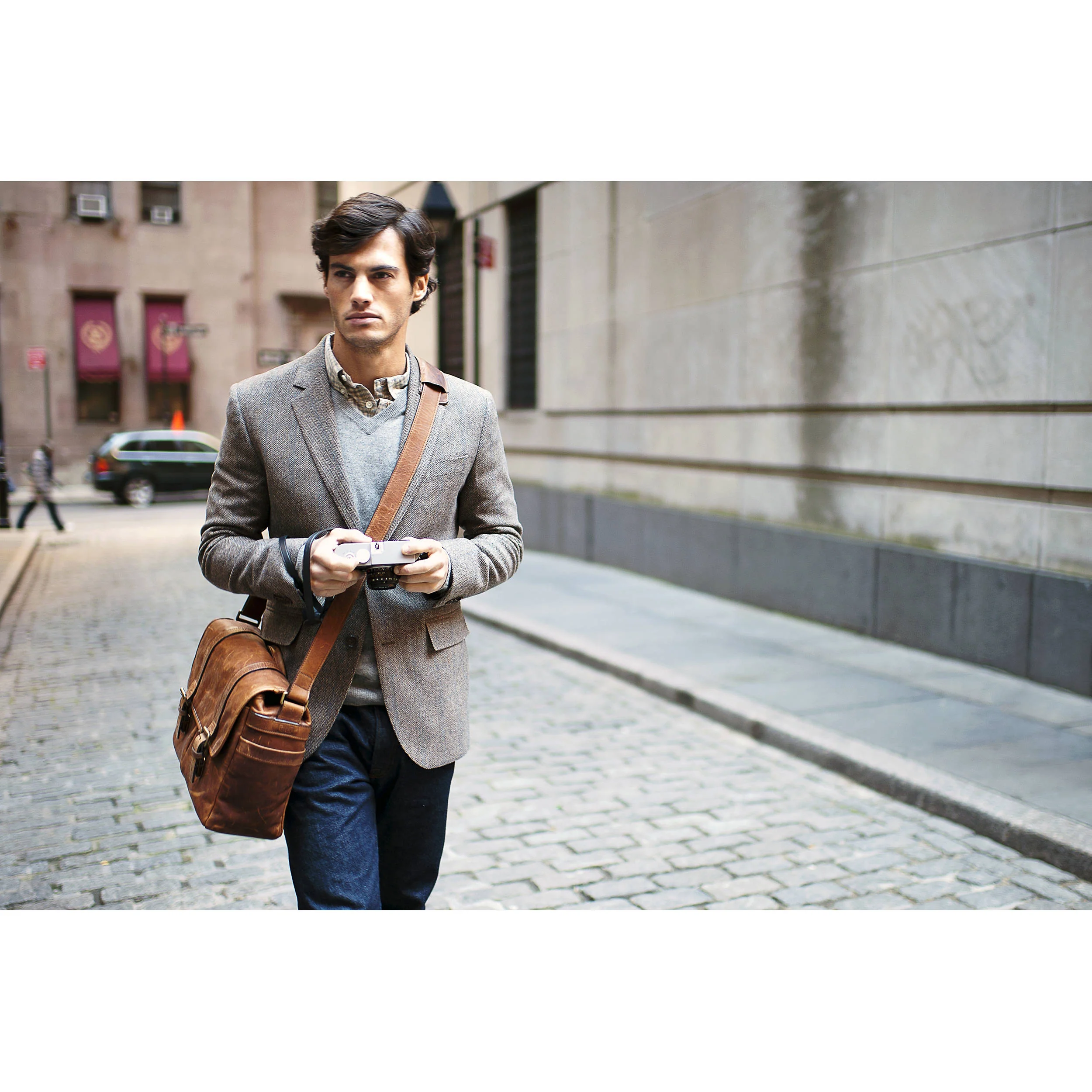 ONA Brixton Camera/Laptop Messenger Bag (Leather, Antique Cognac) - Image 8