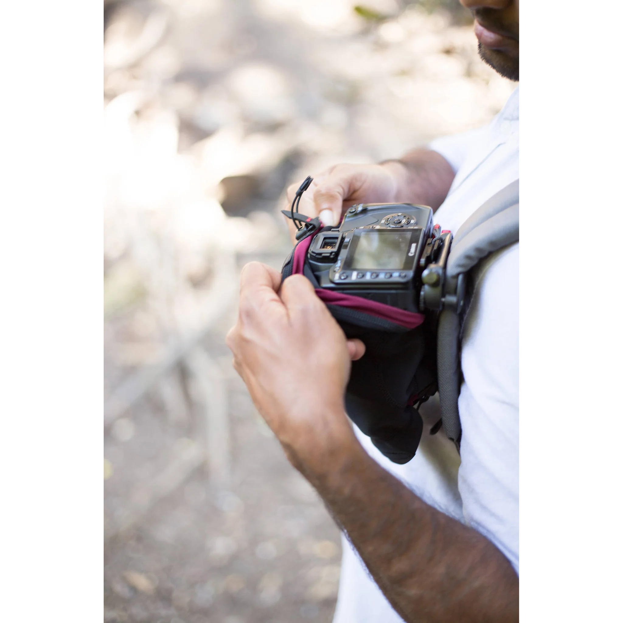 Peak Design Shell Small Form-Fitting Rain and Dust Cover (Black) - Image 12