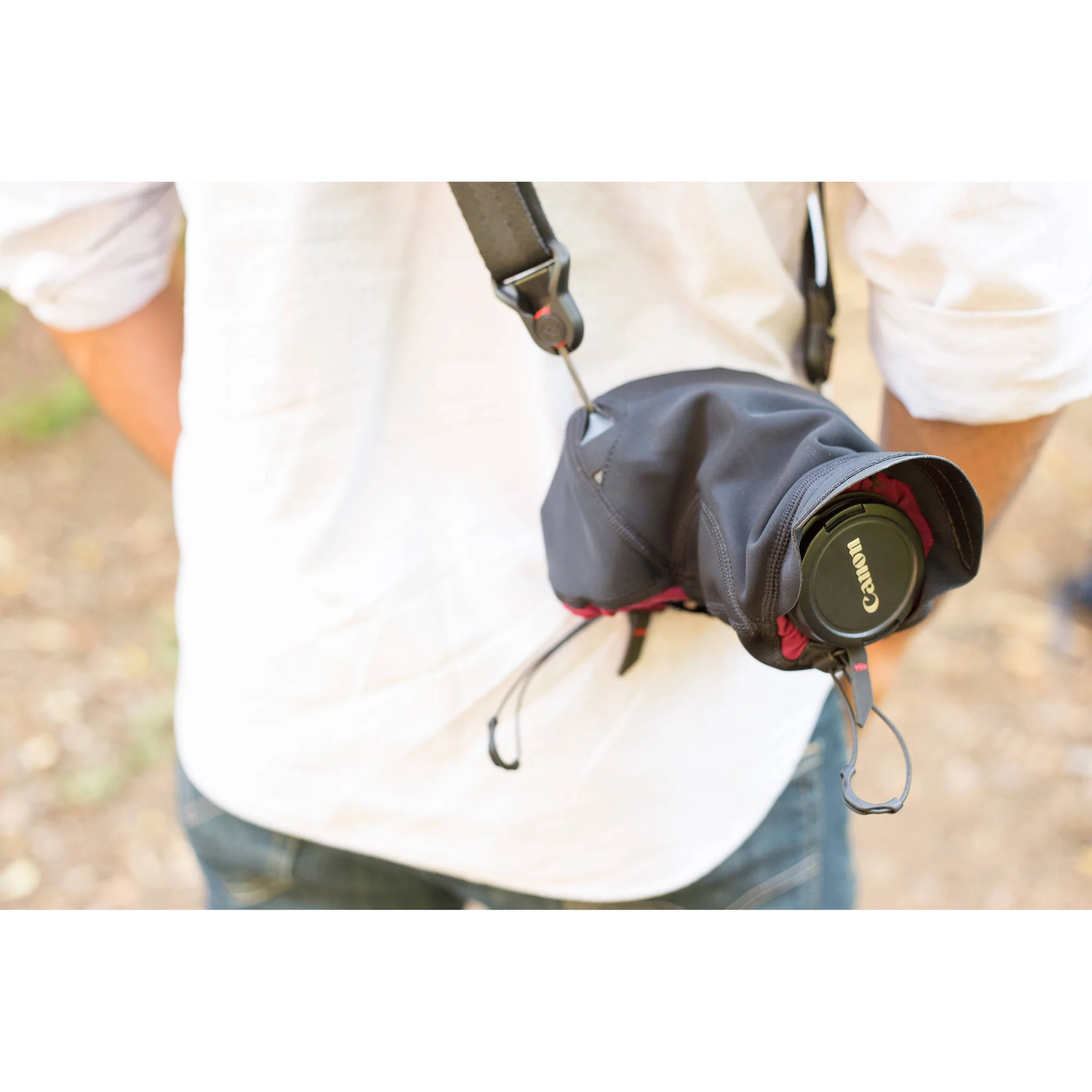 Peak Design Shell Small Form-Fitting Rain and Dust Cover (Black) - Image 7