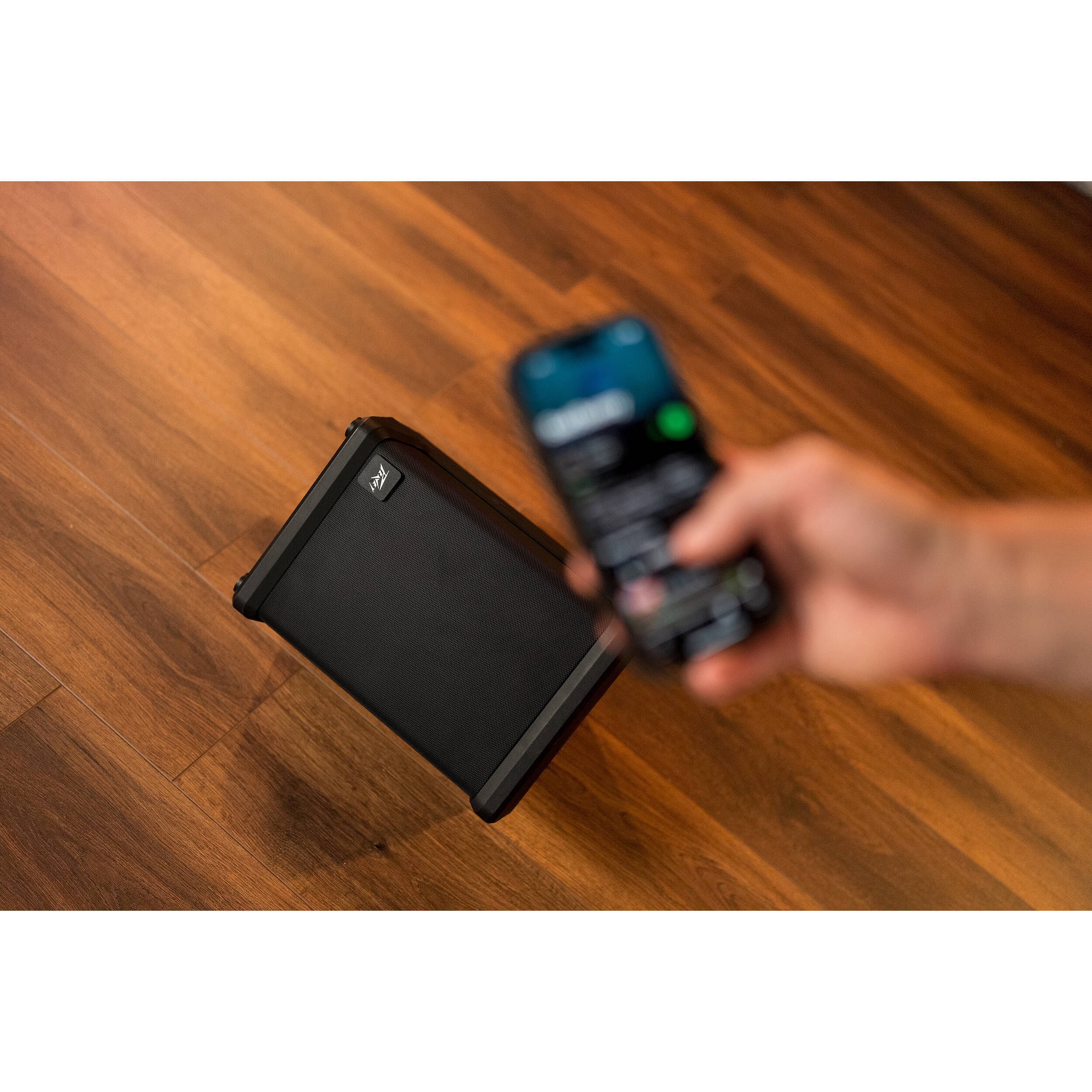 Peavey Solo Battery-Powered PA System with Bluetooth - Image 5