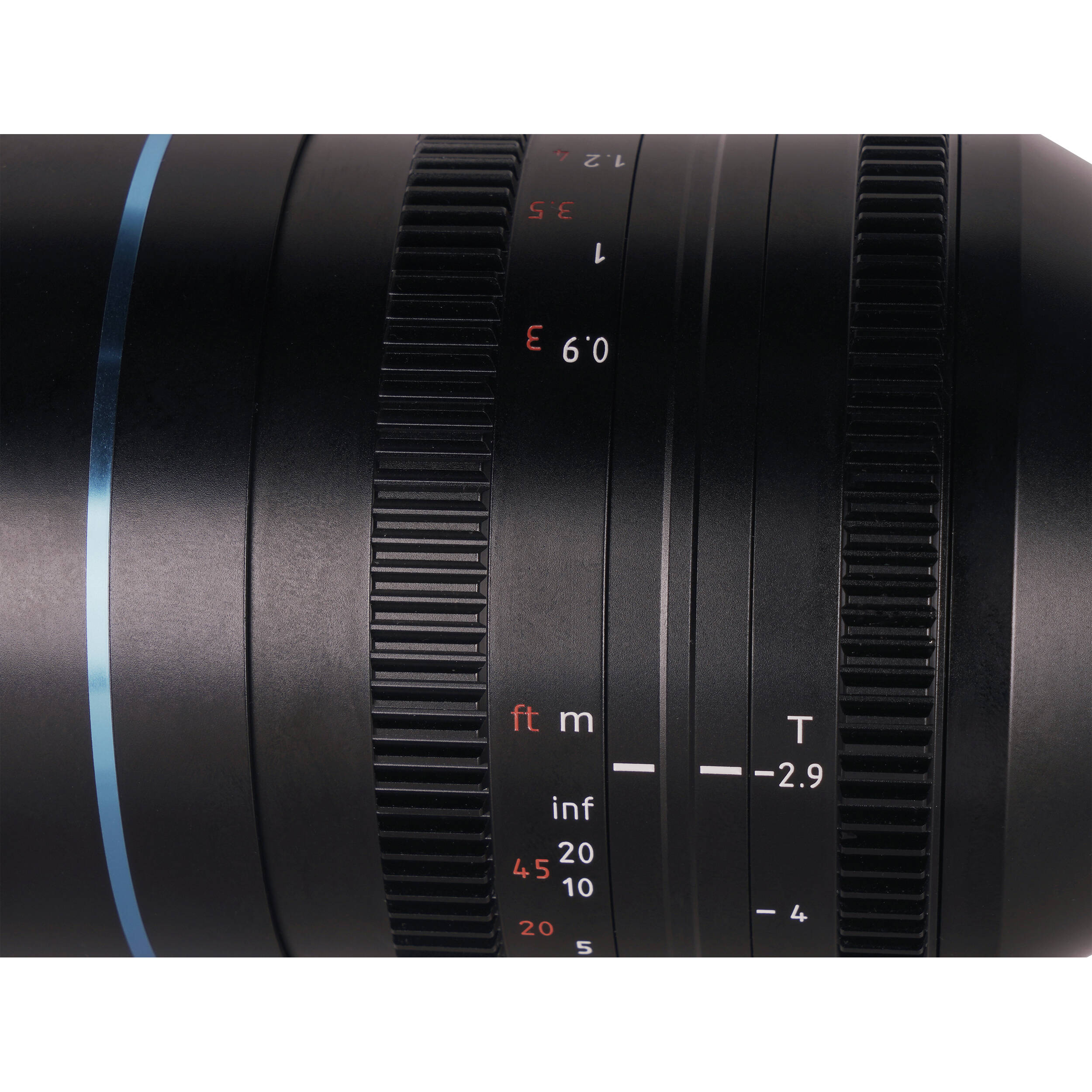 Sirui 135mm T2.9 1.8x Full-Frame Anamorphic Lens (Leica L-Mount) - Image 6