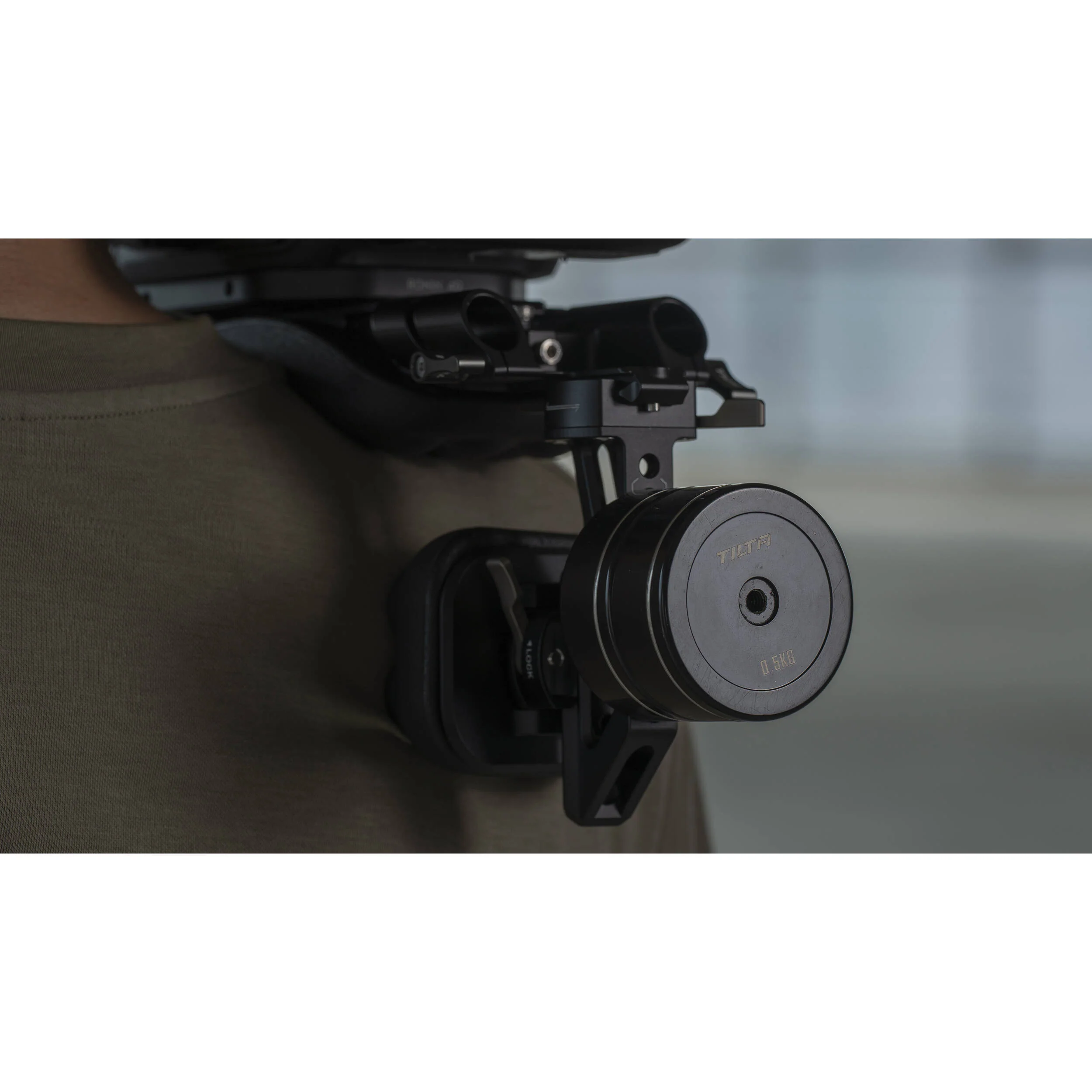 Tilta Counterweight for Lightweight Shoulder Rig (Black, 1.1 lb) - Image 2